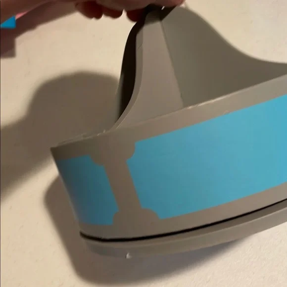 Gray and Blue Rotating Organizer - Picture 10 of 11